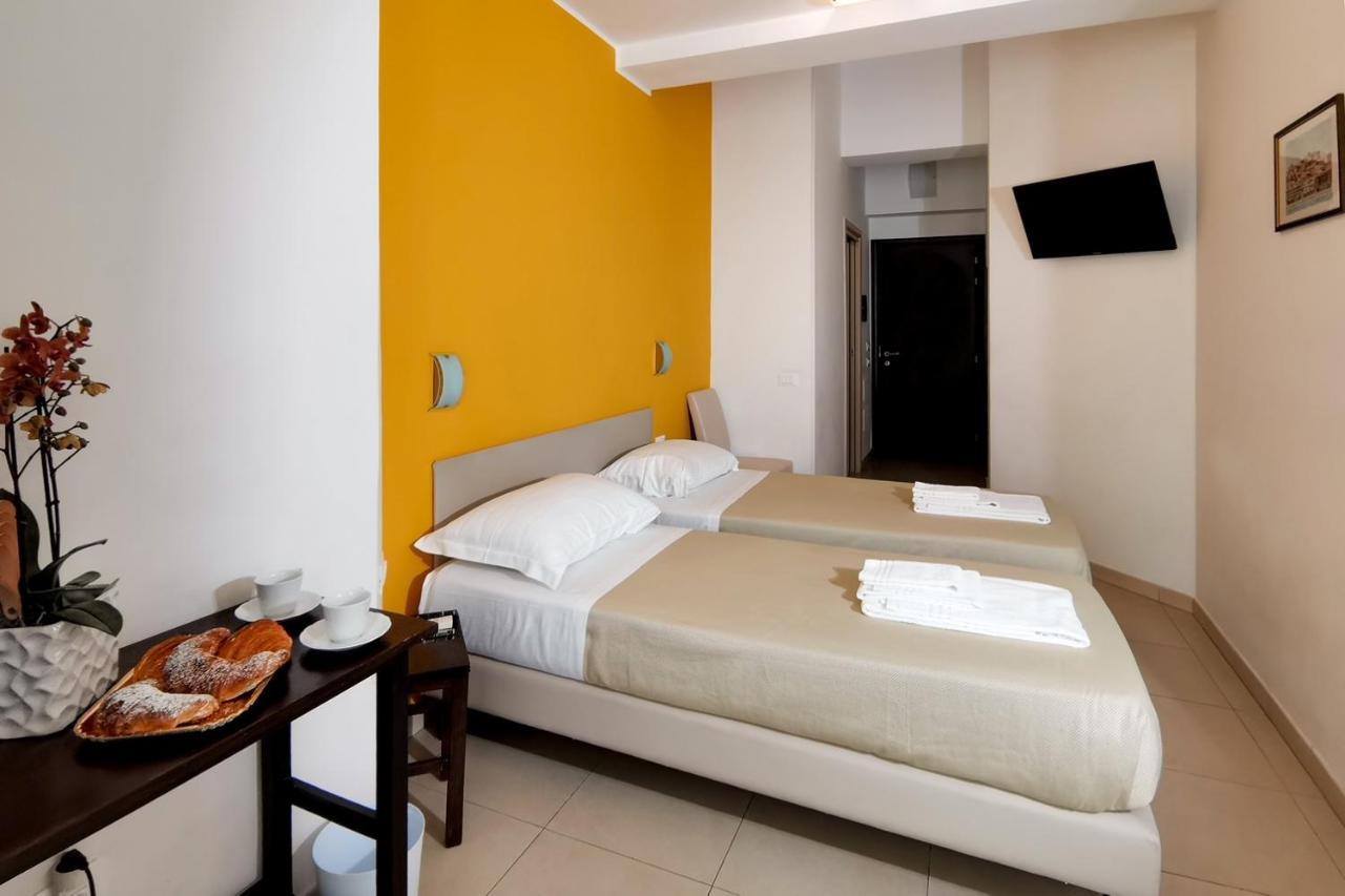 Hotel Poetto Cagliari Esterno foto