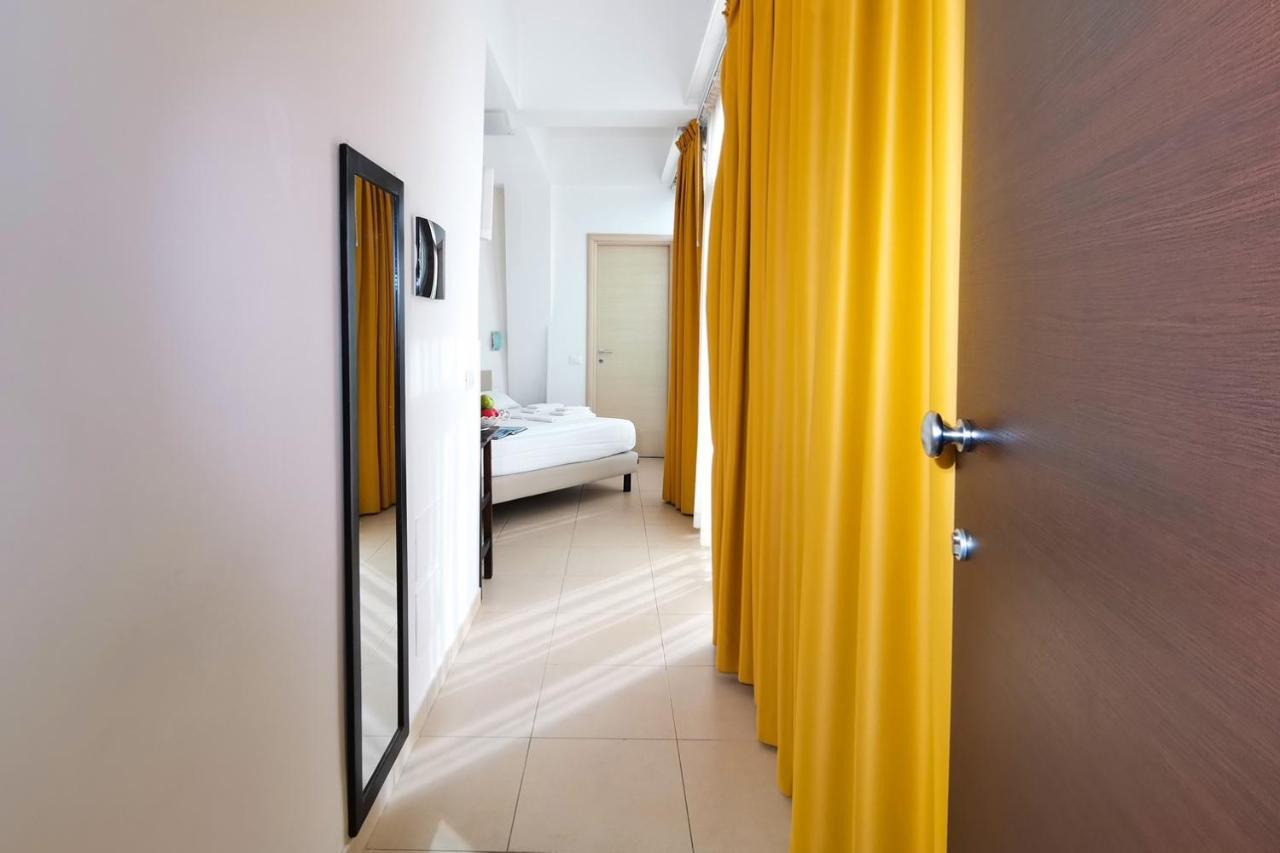 Hotel Poetto Cagliari Esterno foto